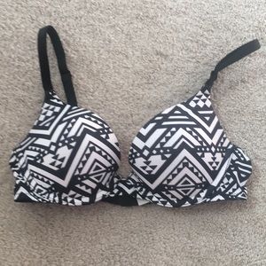 Victoria’s Secret PINK aztec print bra size 32B